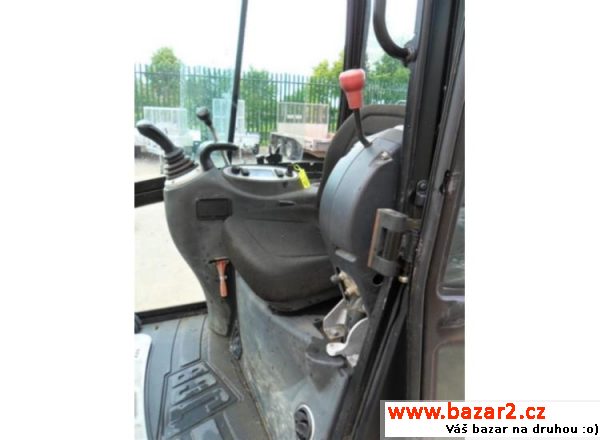 2007 JCB 8016