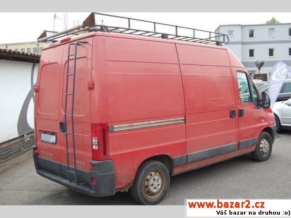 Boxer, 74, r.v. 2004, najeto 154000 km, barva