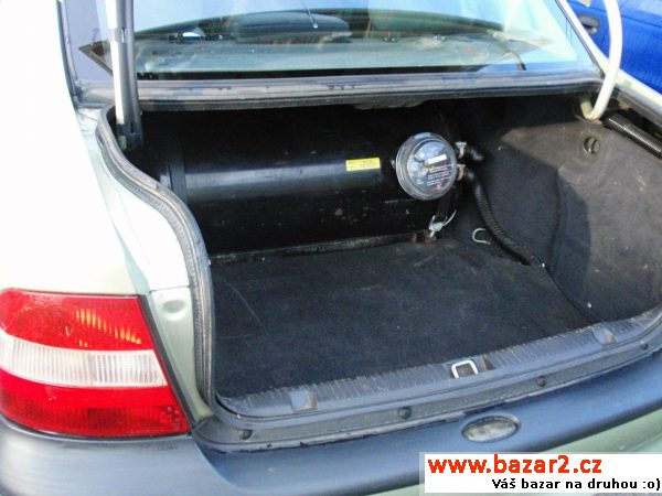 Opel Vecta na náhradní díly