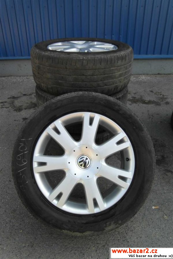 VW Touareg 18