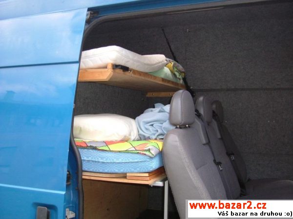 Ford Transit s obytnou úpravou