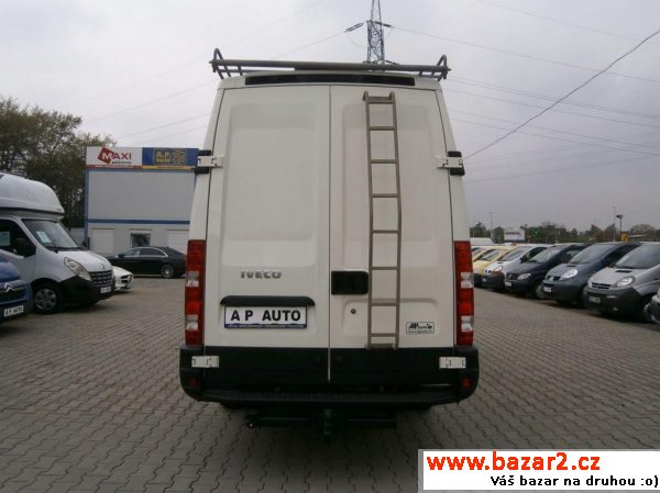 Iveco Daily, 35C12 STŘEDNÍ 7 MÍST 2.3HPT