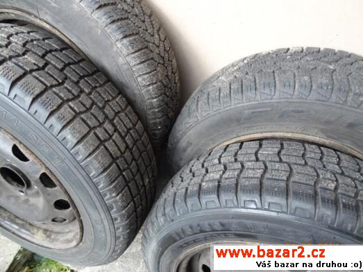 Prodám 4ks zimní pneu 175/65 R14