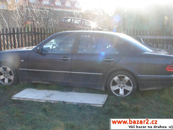 Mercedes benz E300