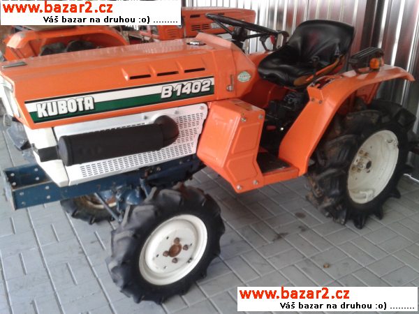 malotraktor Kubota B1402 4x4