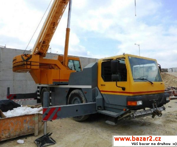 Liebherr LTM 1030/2 30T jeřáb  205kW, r.v. 2001,