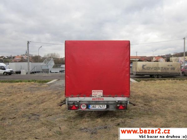 Autovia KAR 21V, r.v. 2010, barva červená,