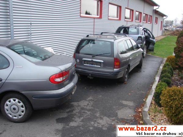Renault Mégane 1.4-1.6i máme všechny modely, Volat