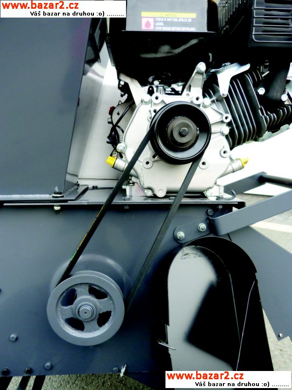 MZD-13/2 Motorový DRTIČ/ŠTĚPKOVAČ dřevní hmoty 