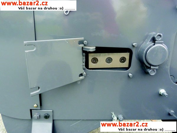 MZD-13/2 Motorový DRTIČ/ŠTĚPKOVAČ dřevní hmoty 
