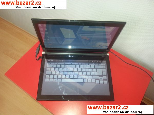 Dotykový notebook Acer Iconia