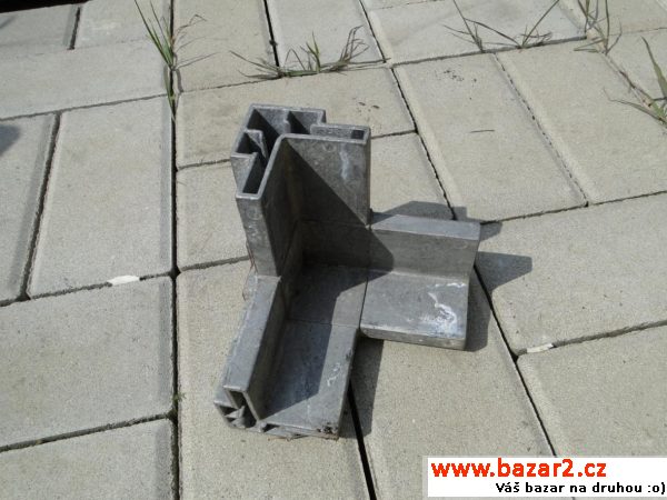 Prodám ocelovou konstrukci