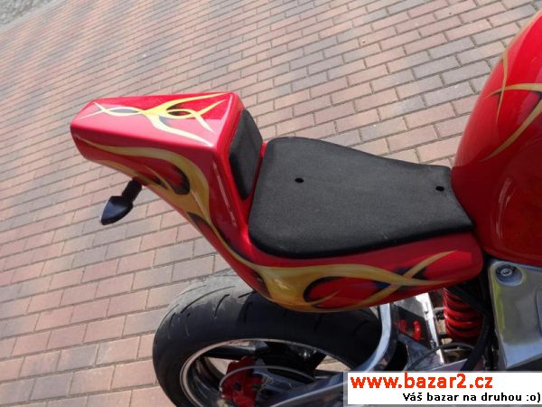 přestavbička Honda CBR 900RR
