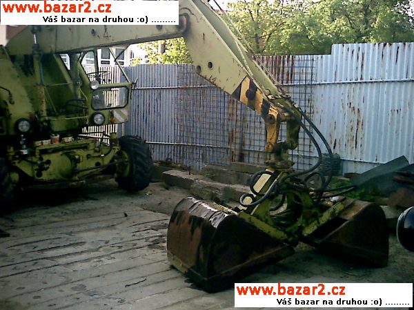 Nakladač - bagr T 174