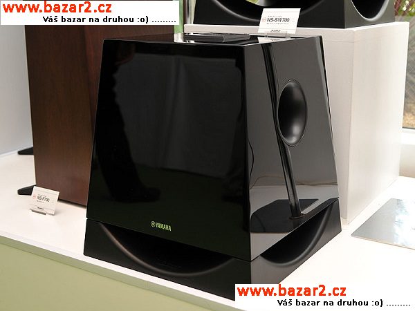 Yamaha NS-SW 700