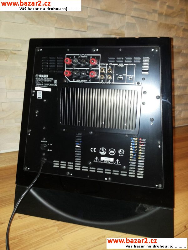 Yamaha NS-SW 700