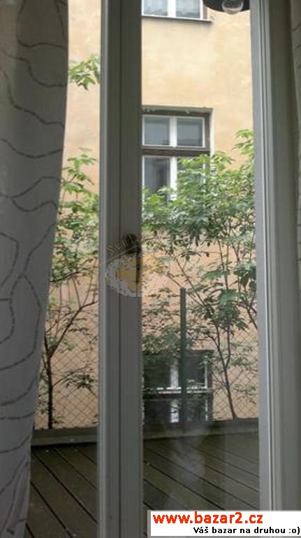 Byt 2+kk, 54 m2, částečně vybavený, Praha 3,
