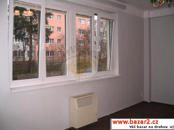 Byt 2+kk, 45 m2, nábytkem nevybavený, Praha 4, Krč