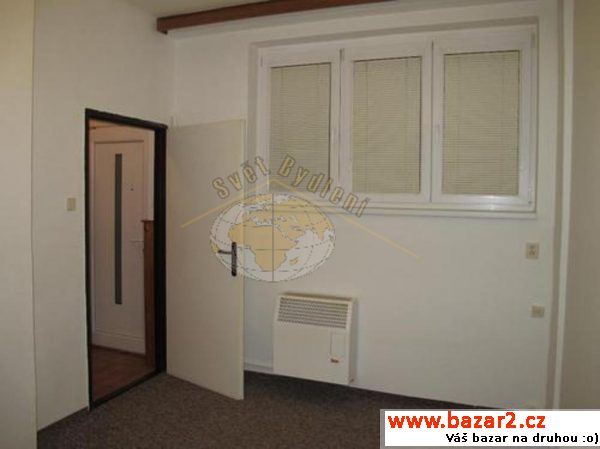 Byt 2+kk, 45 m2, nábytkem nevybavený, Praha 4, Krč