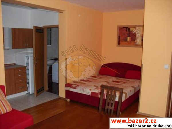 1+1,36m2,P9,Rajská Zahrada,Hajní ul.zařízeno