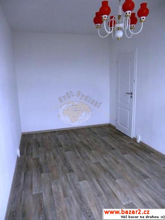 Byt 2+1, 40 m2, nábytkem nevybavený, Praha 4,