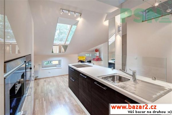 Zařízený půdní byt 4+kk/galerie, 129,3 m2, ul.