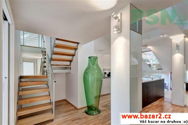 Zařízený půdní byt 4+kk/galerie, 129,3 m2, ul.