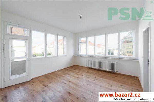 Prostorný a světlý byt 4+kk/2B  u stanice metra