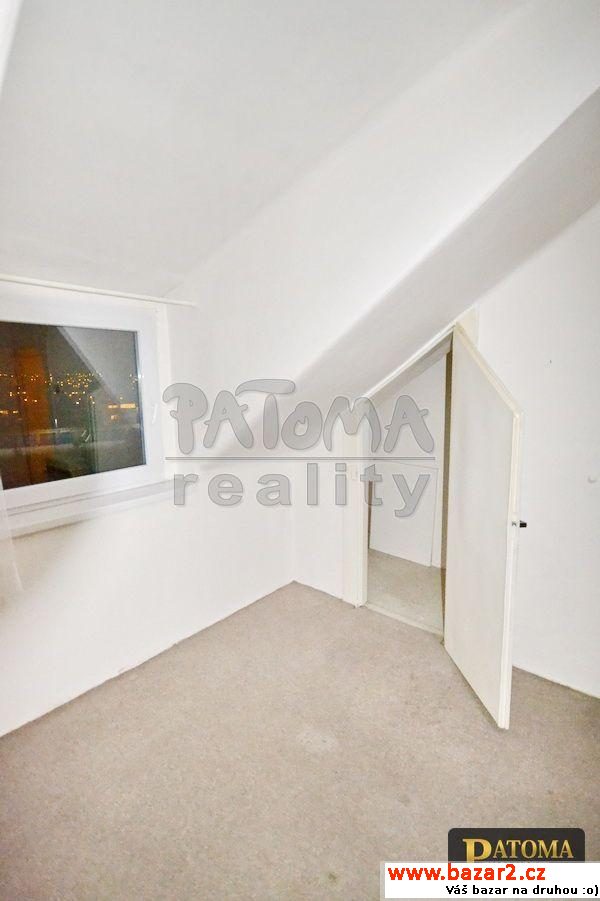 Pronájem udržovaného bytu 2+kk, 40m2, P - 10,