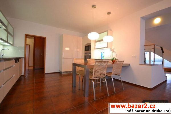 Neplatíte provizi RK ! Pronájem luxusního bytu 7+1