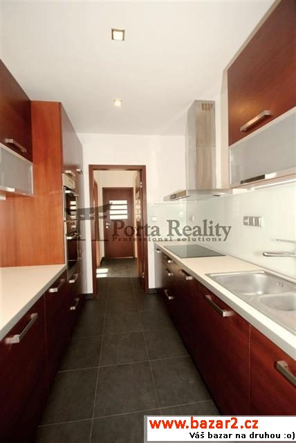 Prodej rekonstruovaného bytu 3+kk, 90m2, Praha 2