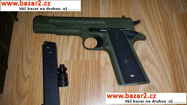 Plynová pistole Colt 1911 na zakázku