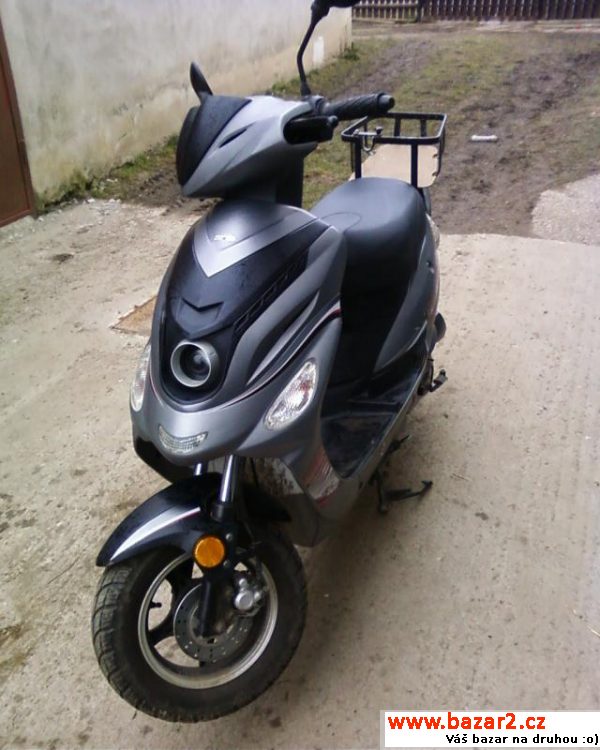 Prodám skútr GSY 50 čtyřtaktní