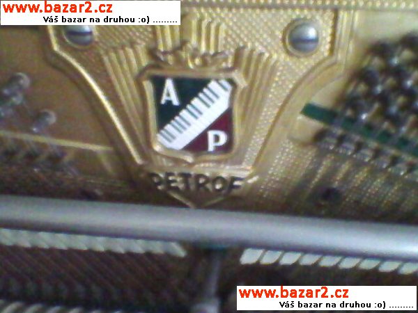 PIANO PETROV
