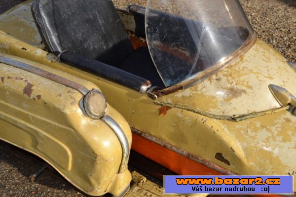 Zajmavy sidecars ,sajda