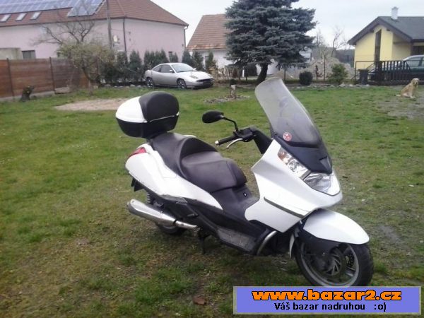 aprilia atlantic 500