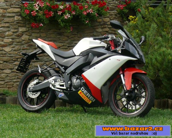 Derbi GPR 125 4T, r.v. 2011, najeto 2500 km!