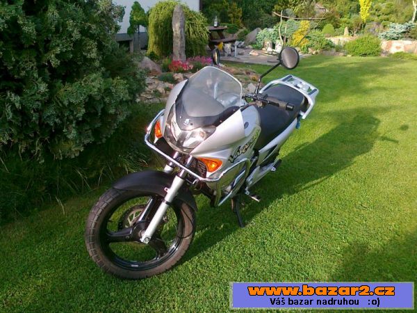 Prodám Hondu XL Varadero 125ccm