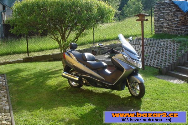 Suzuki Burgman AN 400