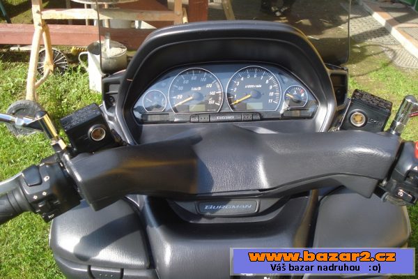 Suzuki Burgman AN 400