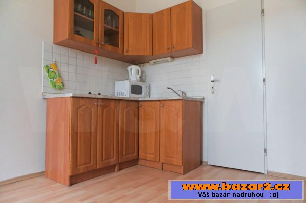 Půdní garsoniera, Praha 6, Dejvice 