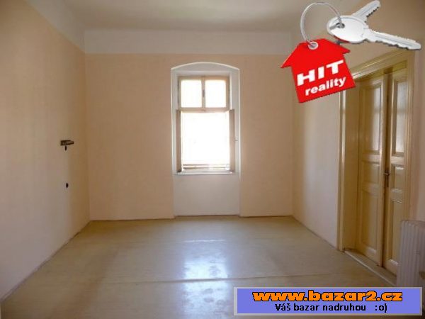Pronájem bytu 2+kk, 89 m2, cihla, centrum Plzně