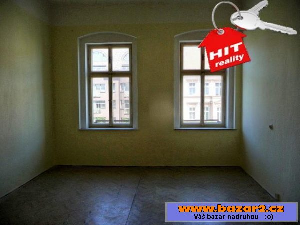 Pronájem bytu 2+kk, 89 m2, cihla, centrum Plzně