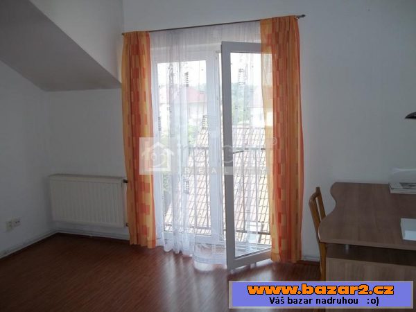 Byt 2+1, 50m2, P10-Hostivař, ul.Herbenova.Nabízíme