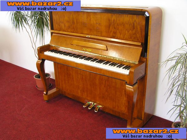 Prodám nové pianino zn.Petrof mod.134