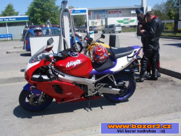 Prodam ZX7R