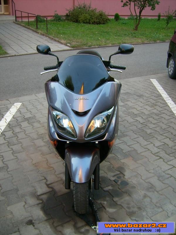 Honda Forza 250