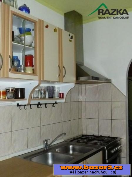 Dovoluji si Vám nabídnout k prodeji byt 2+1 s