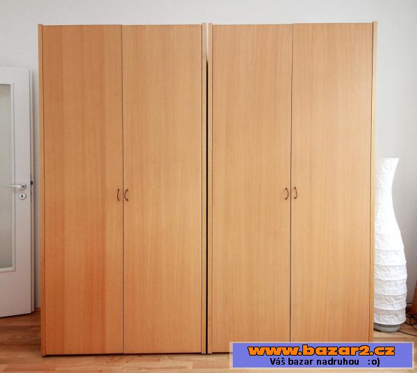 Komplet: 2 skříně + manž. postel