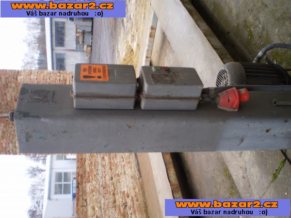 Zvedák 12 tun